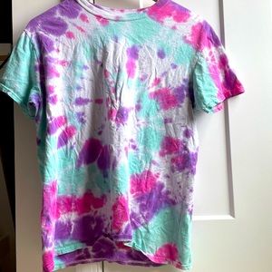 Gildan tie-dye t-shirt
